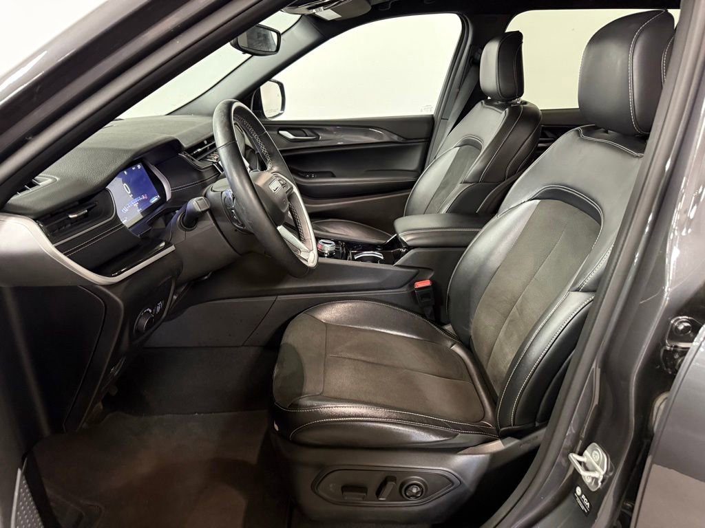 Used 2021 Jeep Grand Cherokee L Laredo AWD/4WD image 9