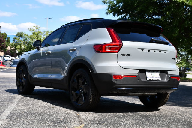 New 2026 Volvo XC40 B5 Ultra w/ Protection Package Premier AWD/4WD image 5
