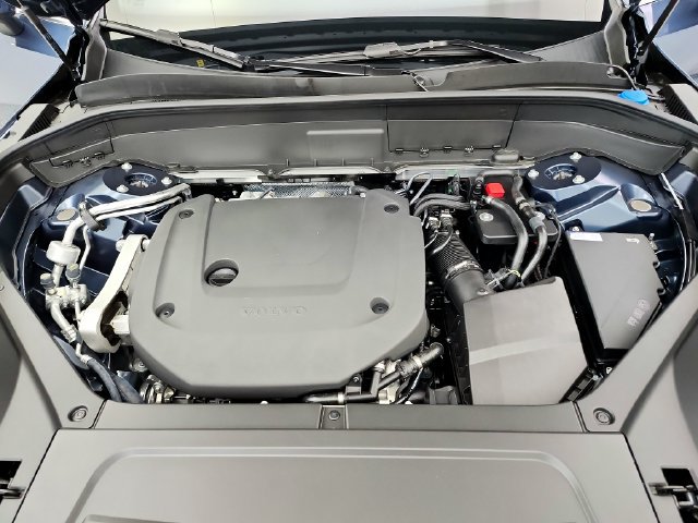 New 2027 Volvo XC90 B6 Plus AWD/4WD image 33
