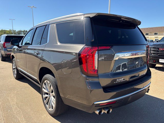 Used 2021 GMC Yukon Denali w/ Denali Premium Package AWD/4WD image 5