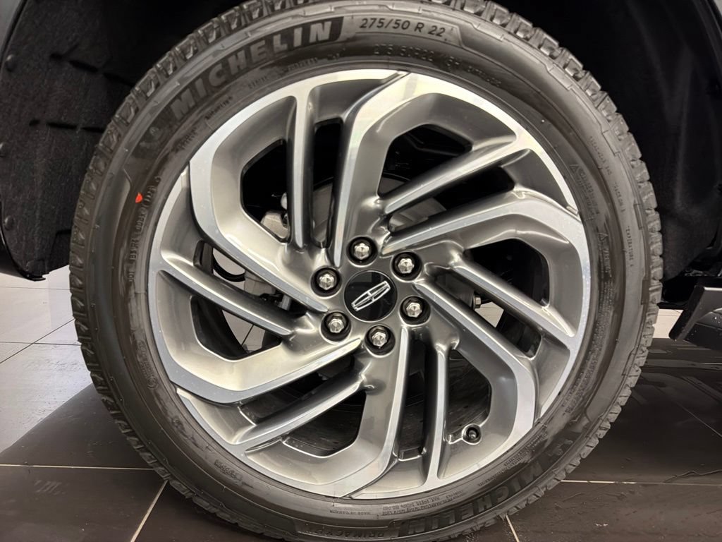 New 2026 Lincoln Navigator Premiere AWD/4WD image 7
