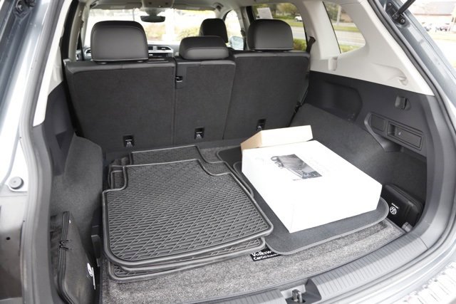 Used 2023 Volkswagen Tiguan SE image 7