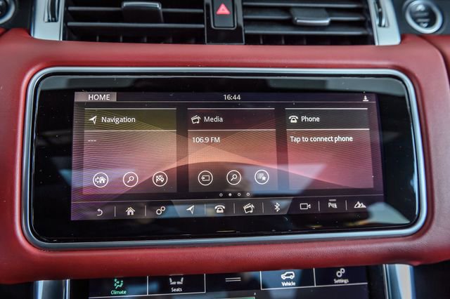 Used 2018 Land Rover Range Rover Sport Supercharged image 18