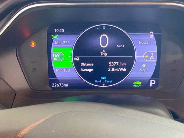 Used 2023 Chevrolet Bolt EUV LT FWD image 39