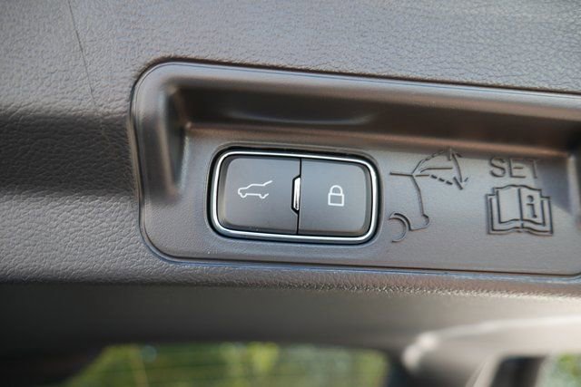 New 2026 Ford Explorer ST-Line w/ ST-Line Street Pack image 12