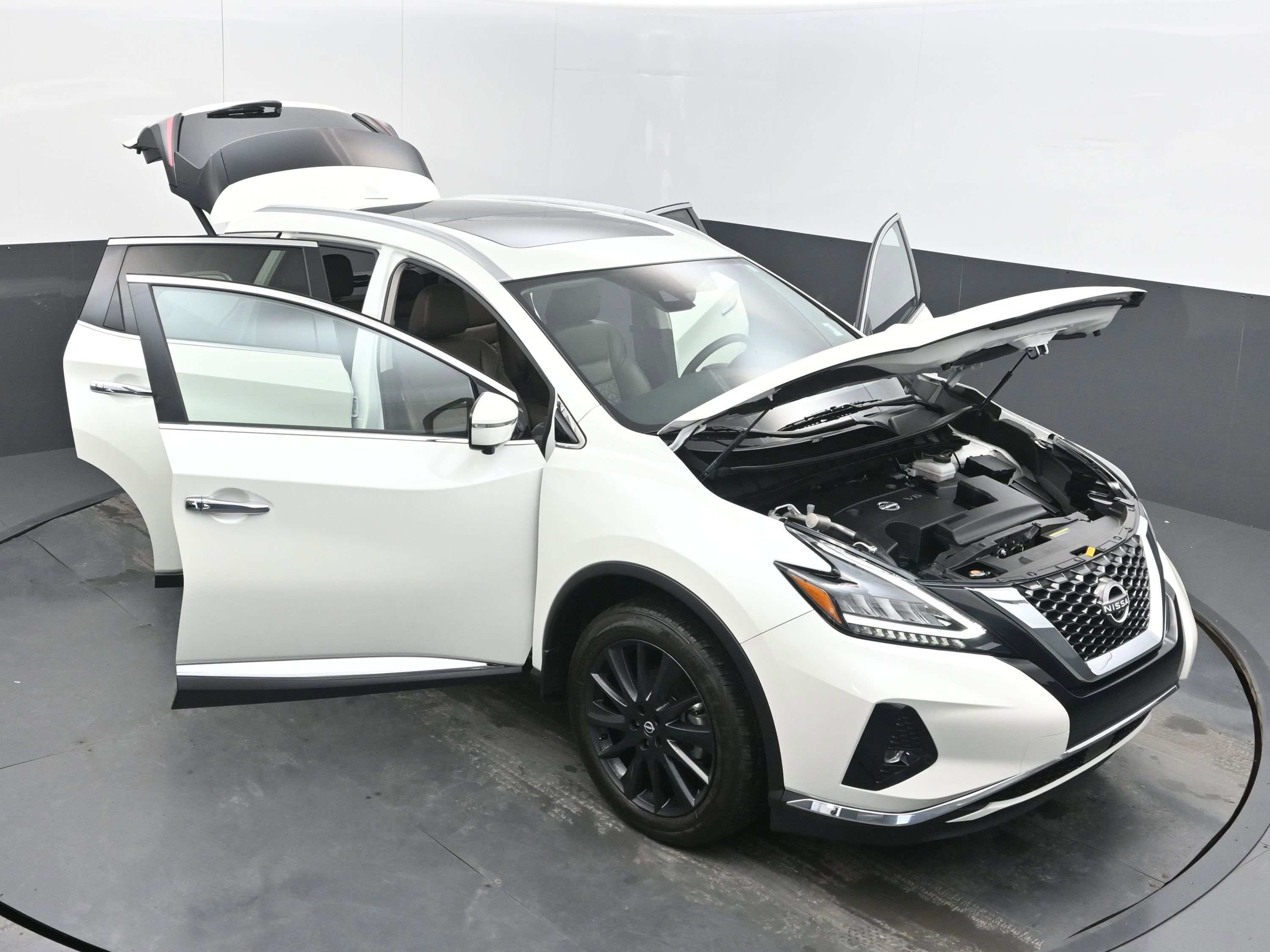 Used 2024 Nissan Murano Platinum w/ Cargo Package image 38