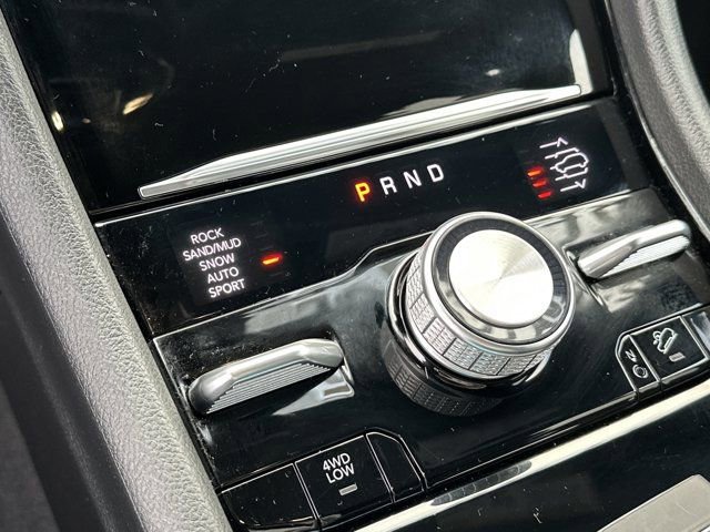 Certified 2024 Jeep Grand Cherokee Summit w/ Adv Protech Group IV image 32