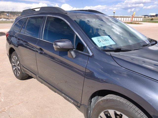 Used 2017 Subaru Outback 3.6R Limited AWD/4WD image 10
