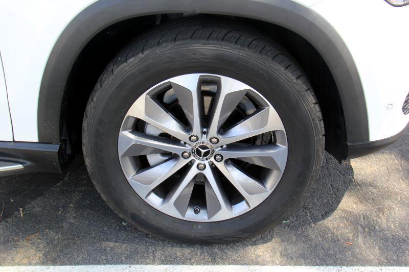 Used 2020 Mercedes-Benz GLE 350 w/ Premium Package image 32