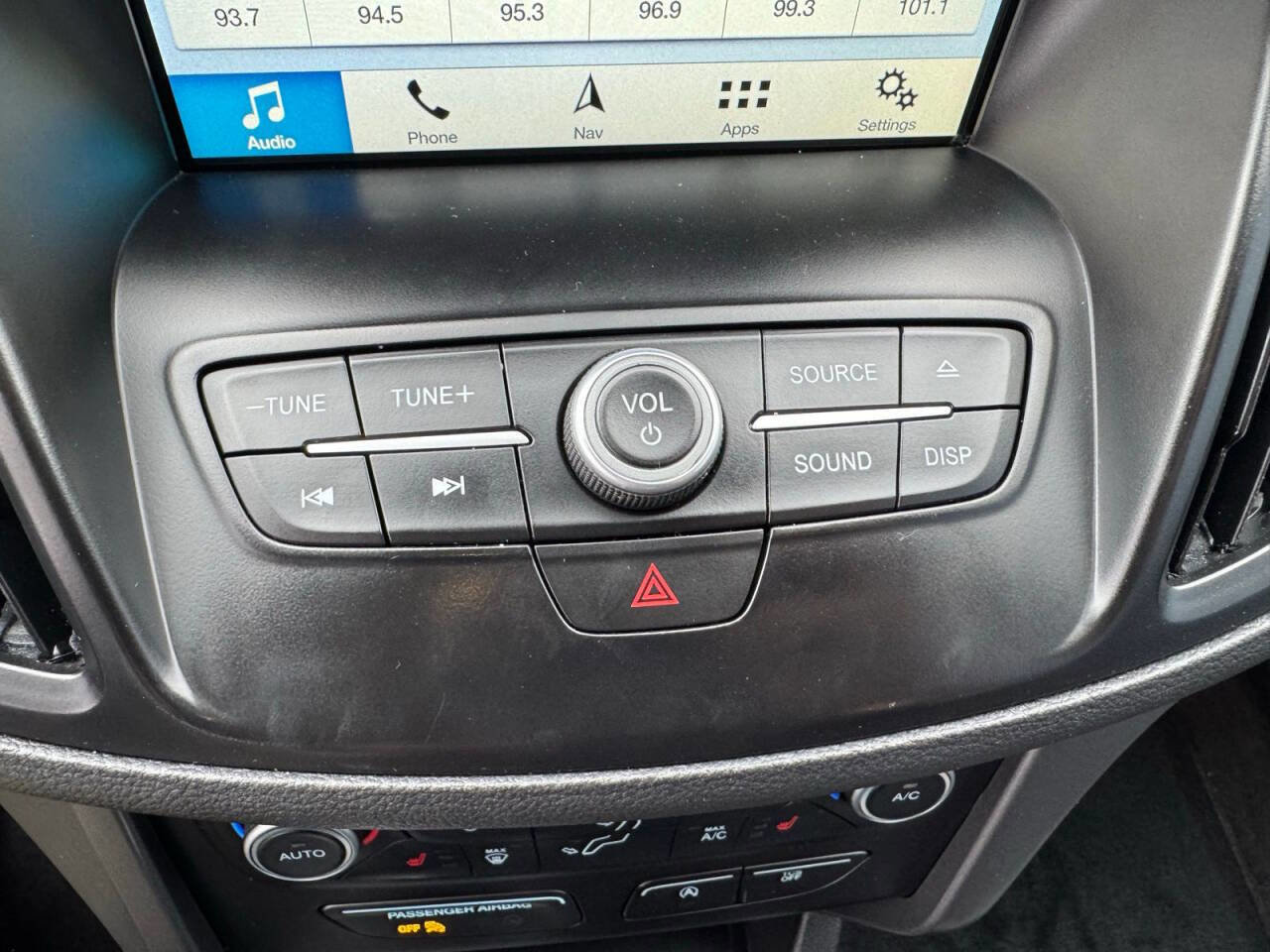 Used 2018 Ford Escape SEL w/ Canadian Touring Package AWD/4WD image 26