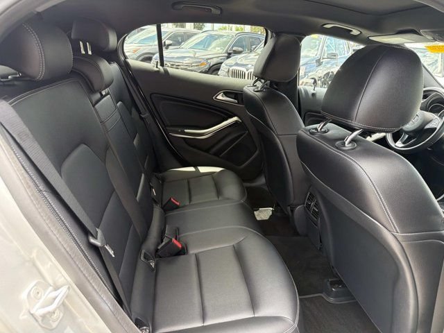 Used 2017 Mercedes-Benz GLA 250 4MATIC image 19