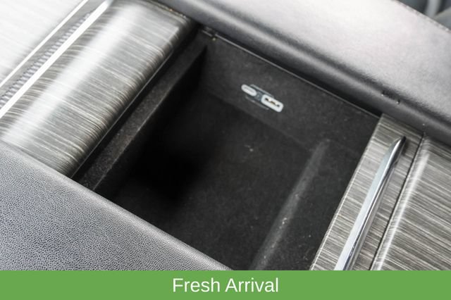 Used 2024 Jeep Wagoneer L Series II w/ Flexible Seating Group AWD/4WD image 23
