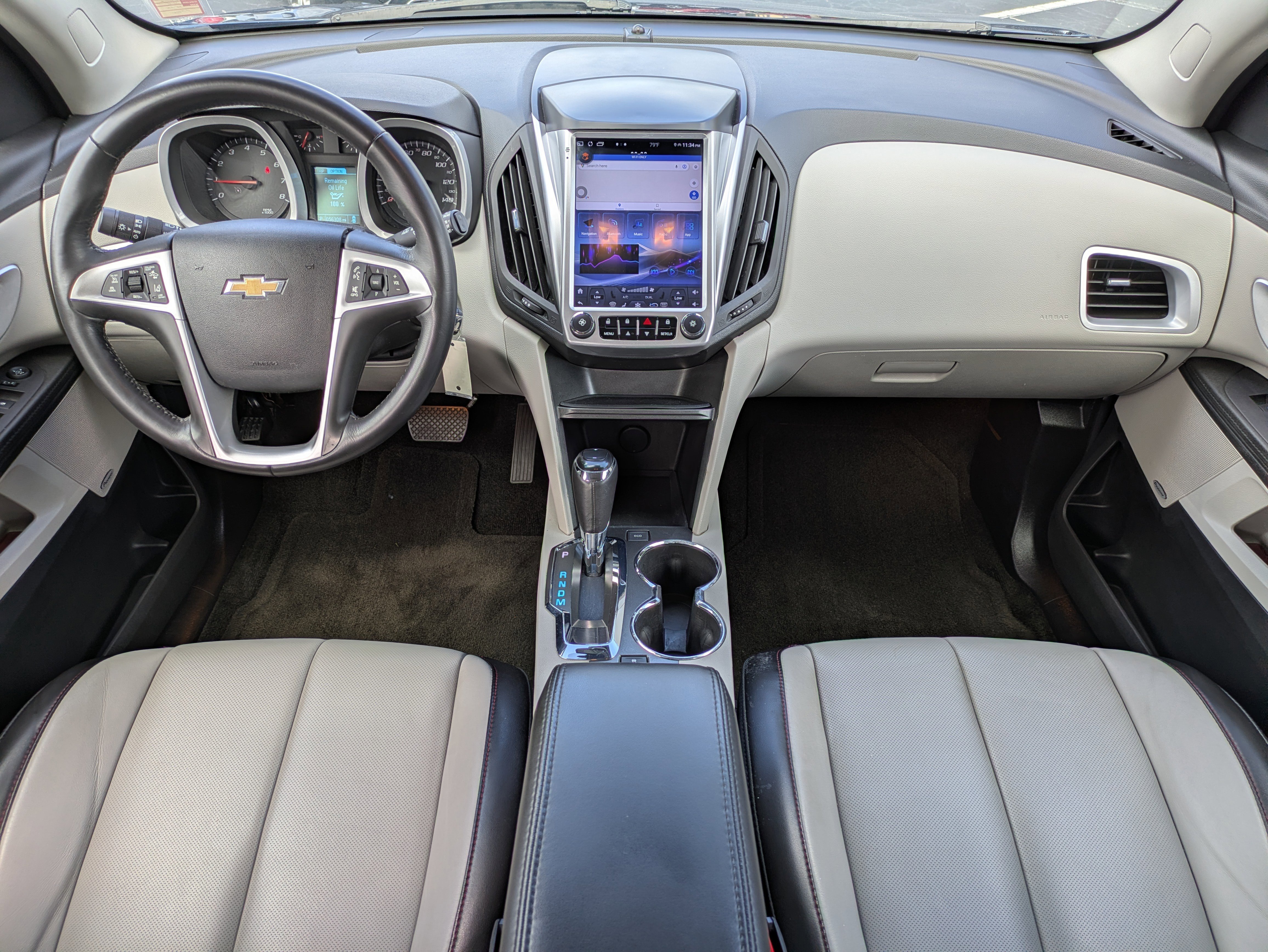 Used 2017 Chevrolet Equinox Premier w/ Enhanced Convenience Package FWD image 14