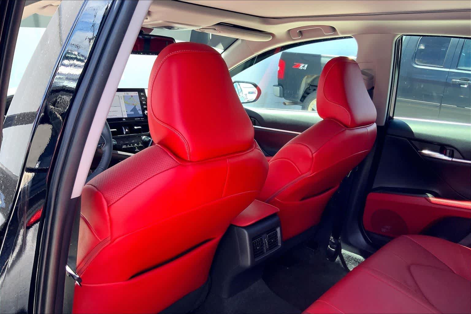 Used 2022 Toyota Camry XSE FWD image 12