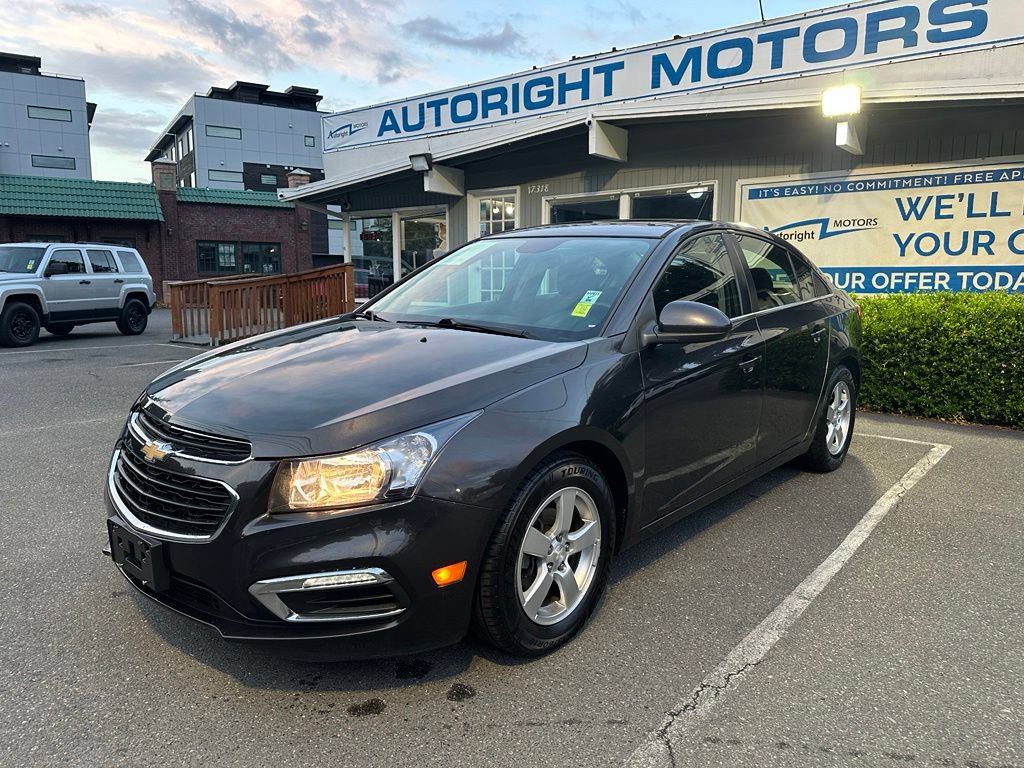 Used 2015 Chevrolet Cruze LT w/ Sun And Sound Package FWD image 1