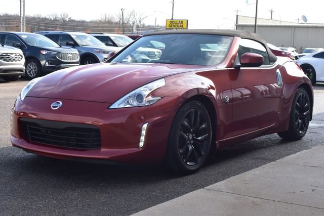 Used 2016 Nissan 370Z Roadster RWD image 16