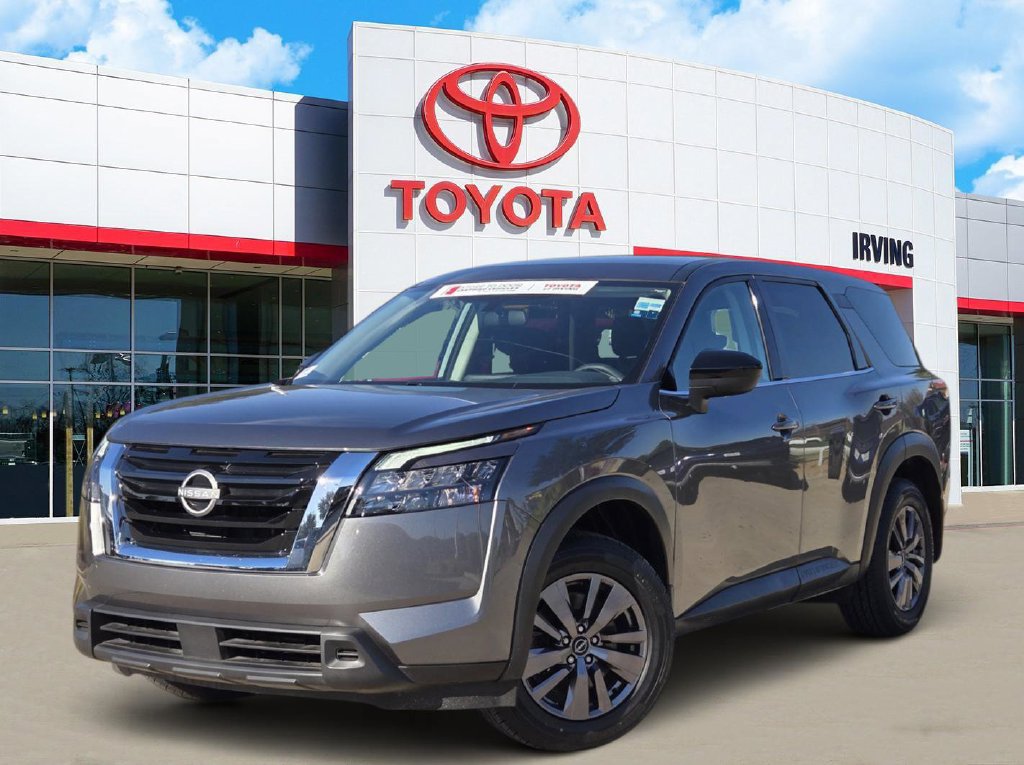 Used 2023 Nissan Pathfinder S FWD image 1
