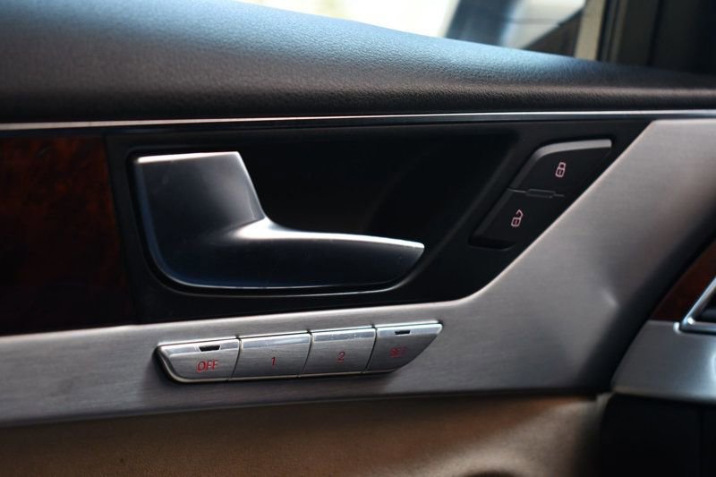 Used 2013 Audi A8 3.0T image 18