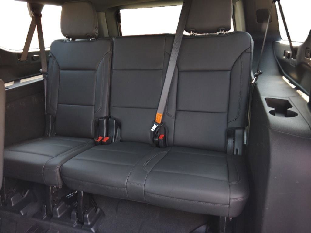 Used 2024 Chevrolet Suburban LT w/ Luxury Package AWD/4WD image 27
