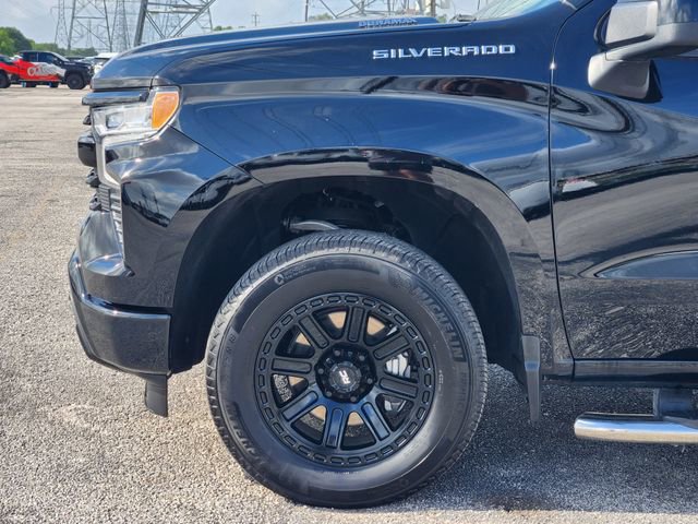 Used 2025 Chevrolet Silverado 1500 RST w/ Convenience Package II image 8