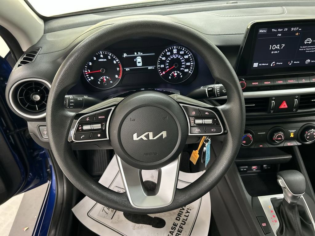 Used 2023 Kia Forte LXS FWD image 4
