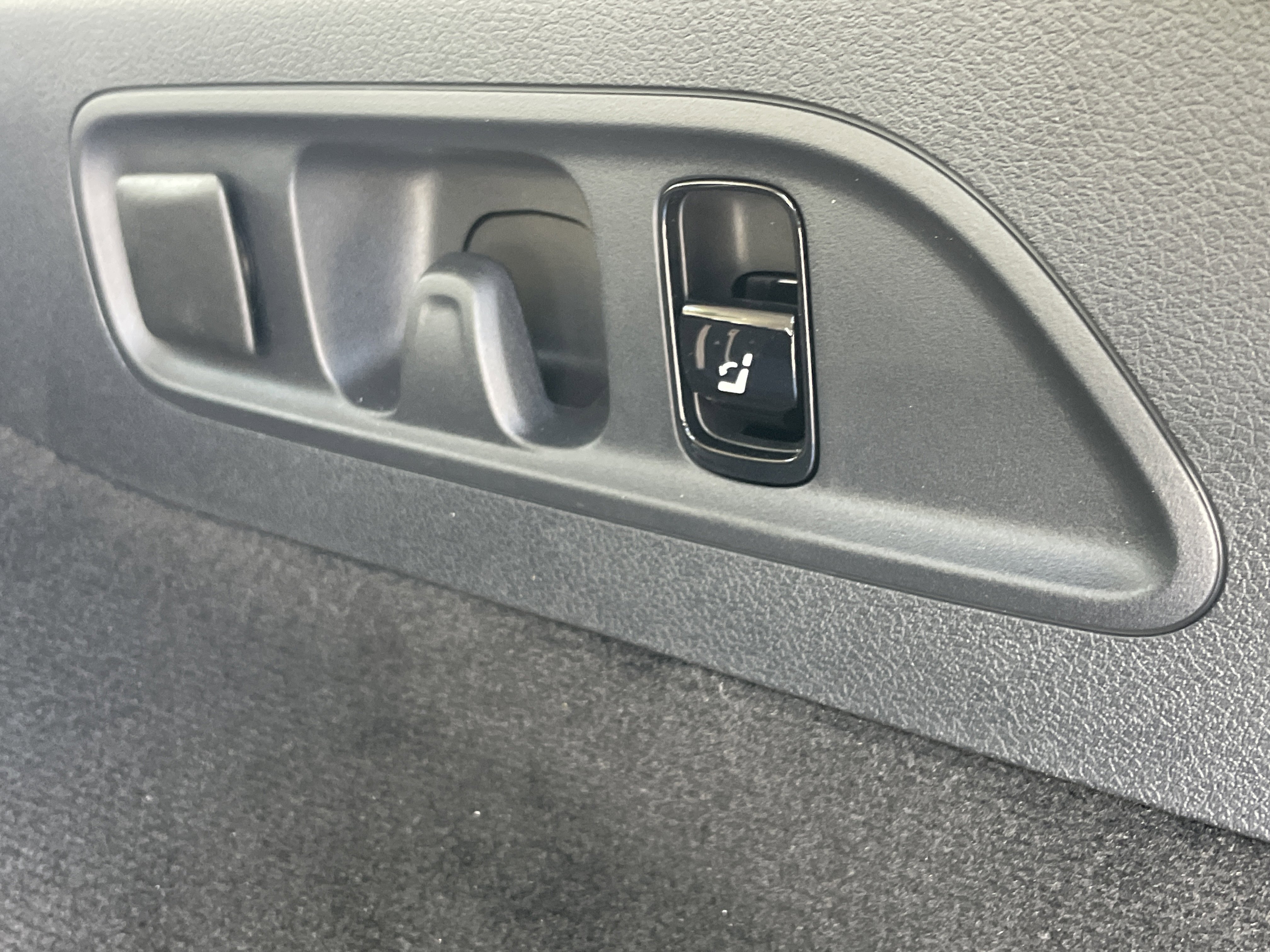 New 2026 Mercedes-Benz E 450 4MATIC All-Terrain Wagon image 11