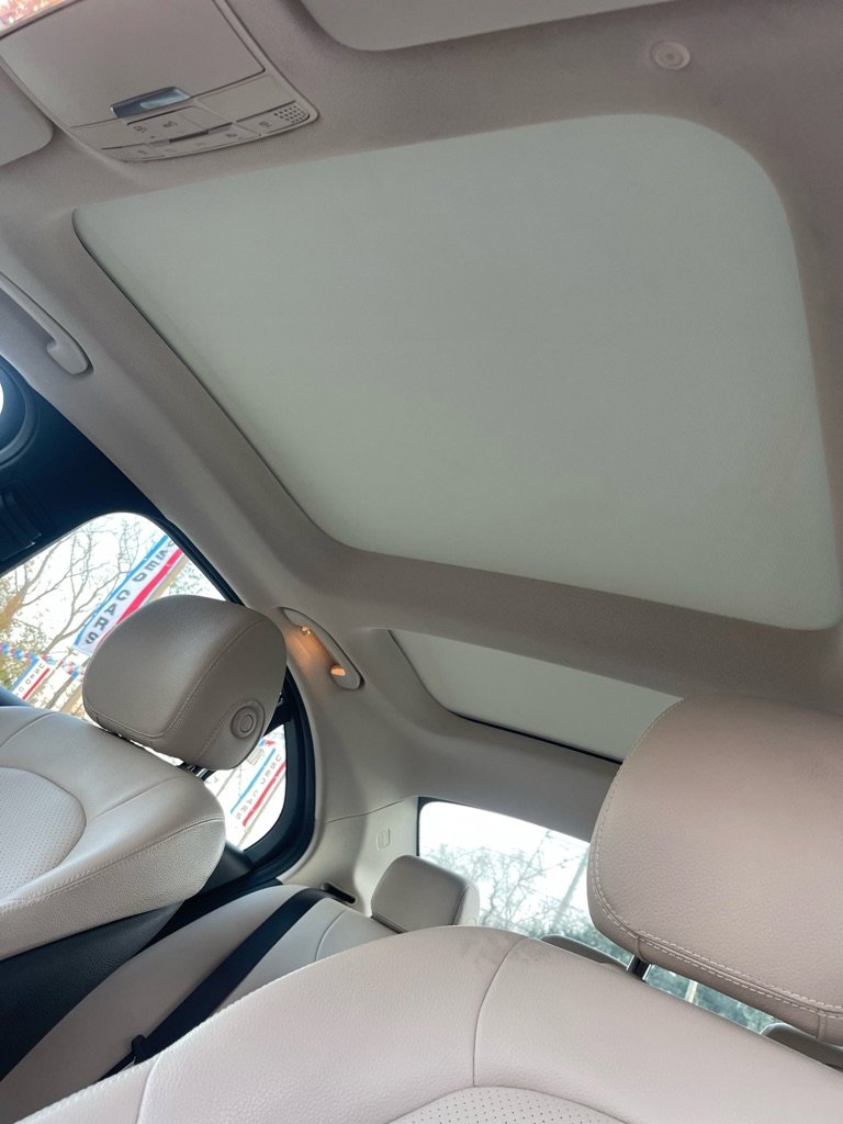 Used 2021 Mercedes-Benz C 300 4MATIC Sedan image 24