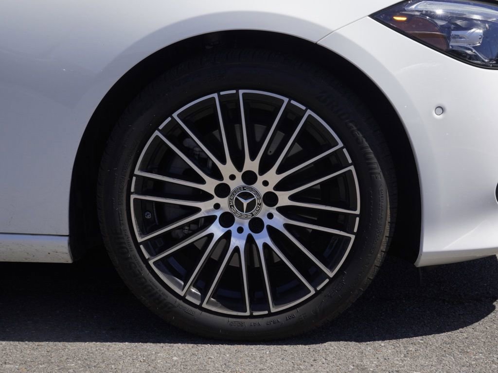 Used 2023 Mercedes-Benz C 300 Sedan image 7