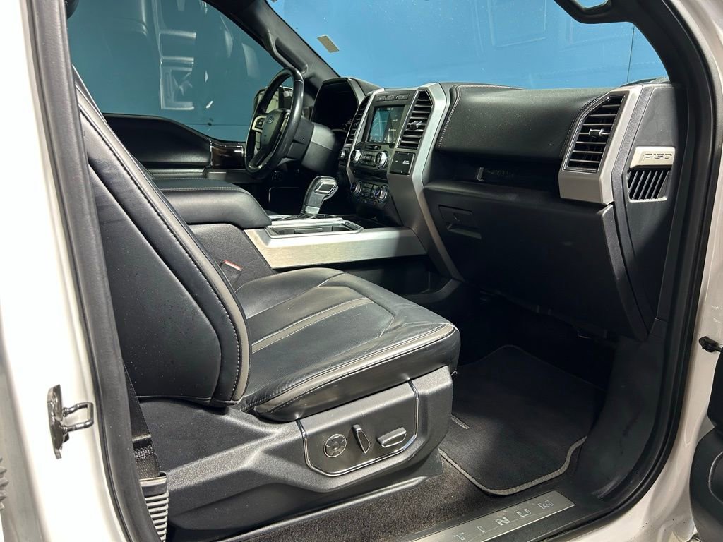 Used 2017 Ford F150 Platinum w/ Equipment Group 701A Luxury image 31
