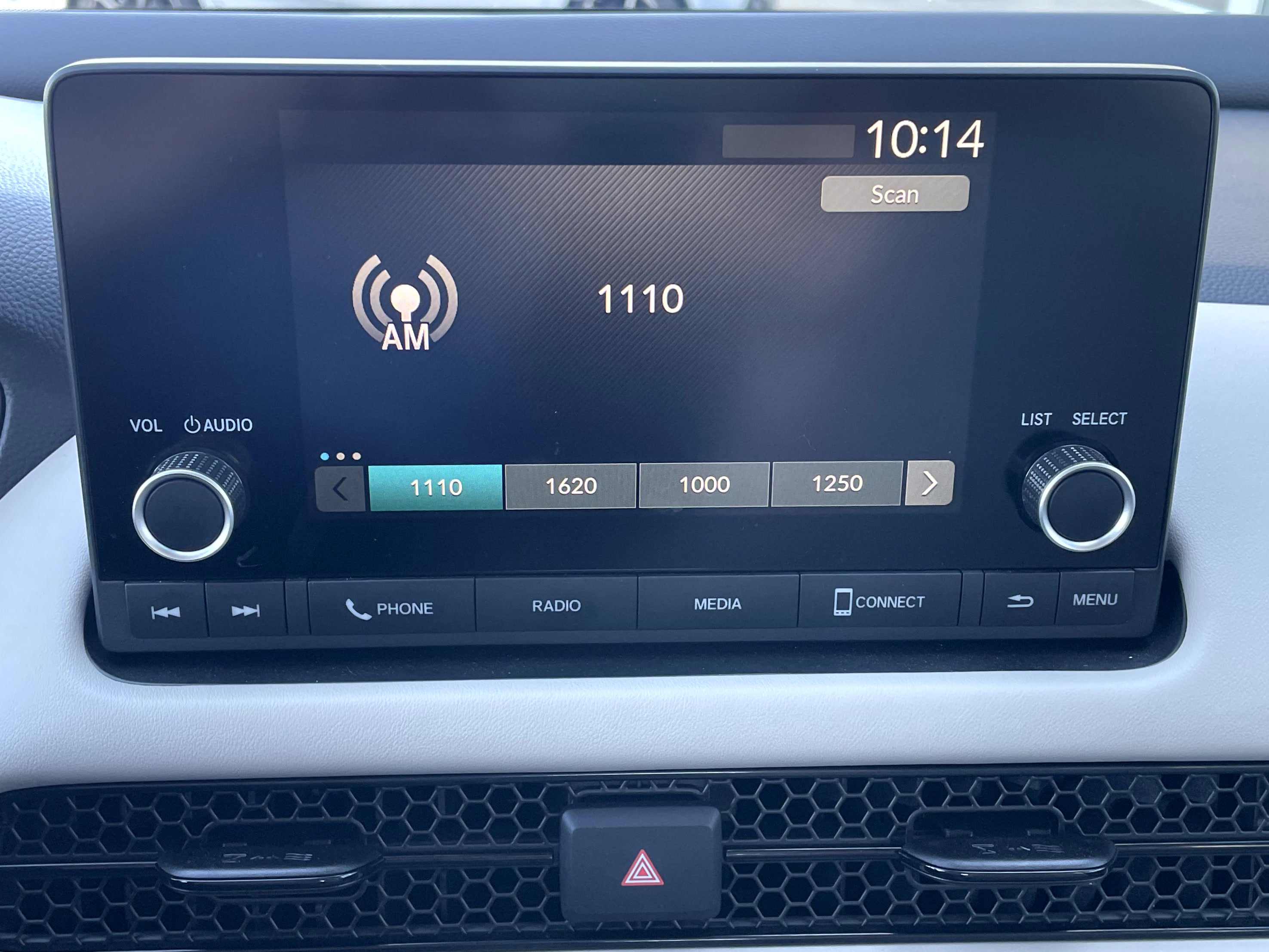 Certified 2025 Honda HR-V LX image 16