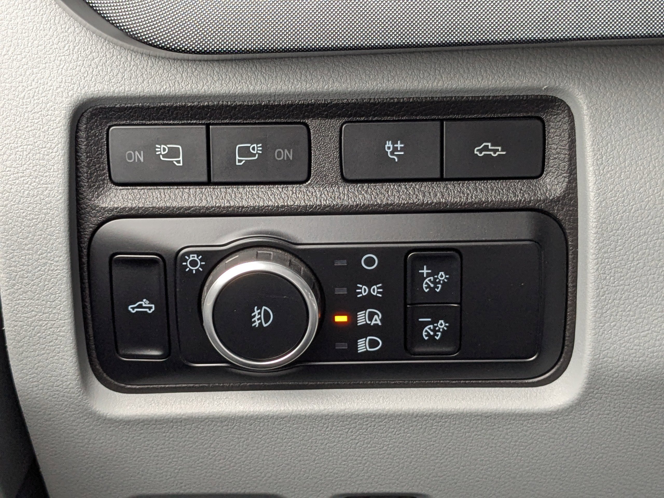 Used 2024 Ford F450 Limited w/ FX4 Off-Road Package image 26