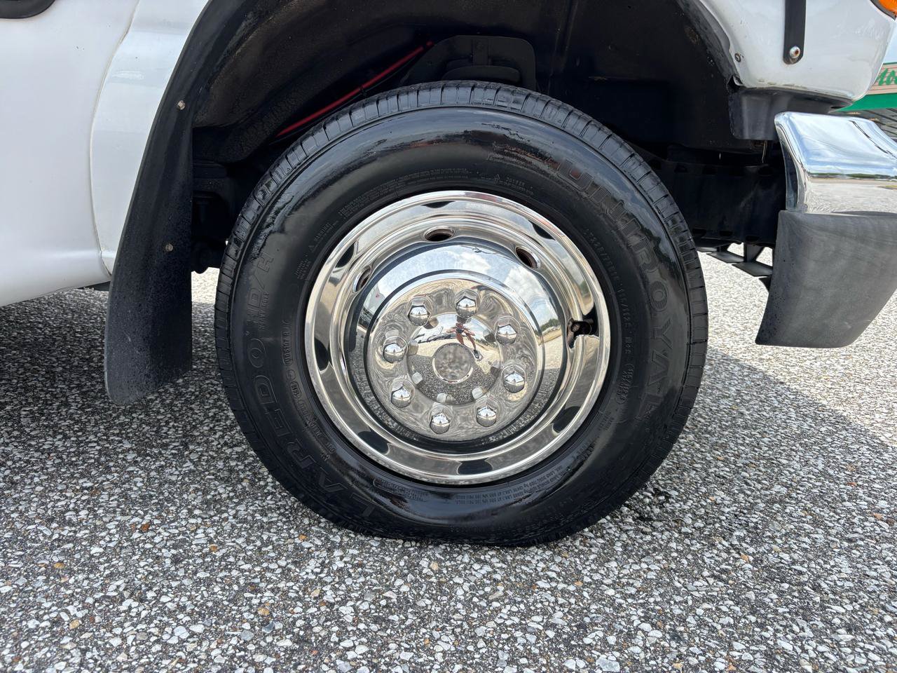 Used 2006 Ford E-350 and Econoline 350 Super Duty RWD image 29