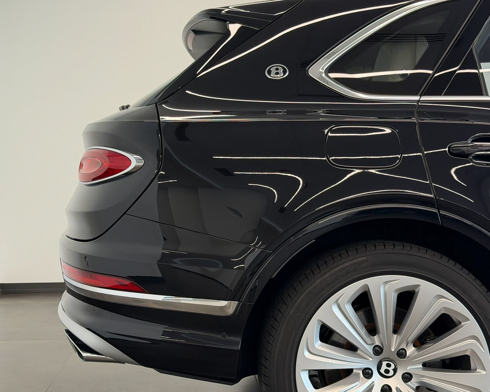New 2026 Bentley Bentayga Extended Wheelbase AWD/4WD image 65