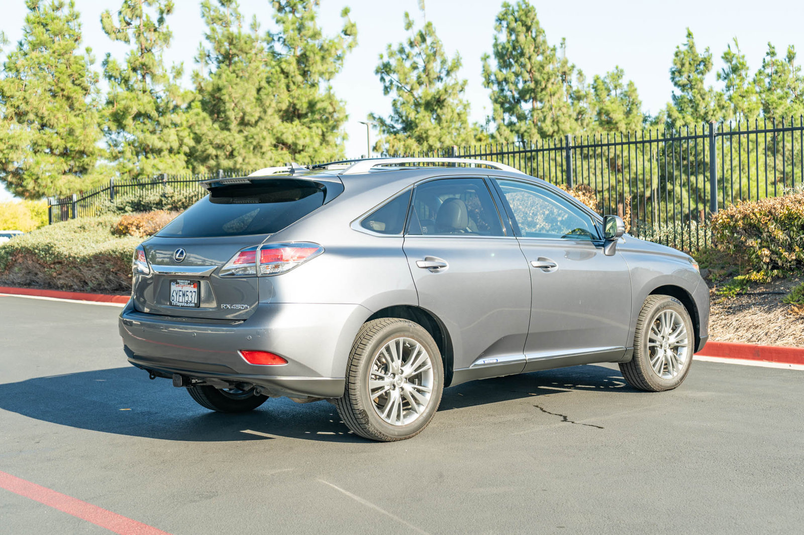 Used 2013 Lexus RX 450h AWD w/ Navigation Pkg image 9