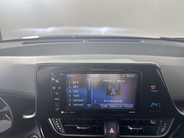 Used 2018 Toyota C-HR XLE FWD image 6