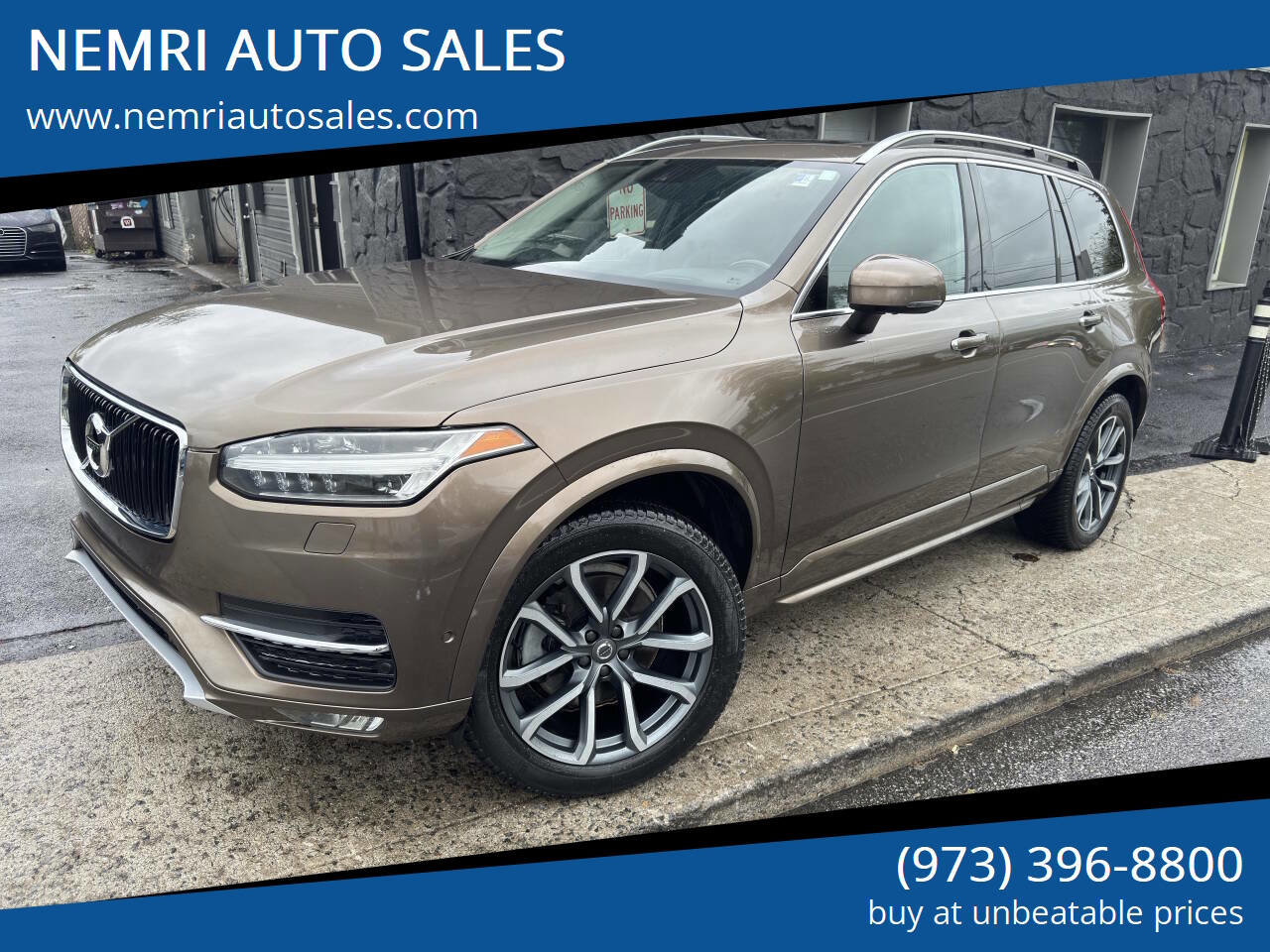 Used 2016 Volvo XC90 T6 Momentum w/ Momentum Plus Package AWD/4WD image 1