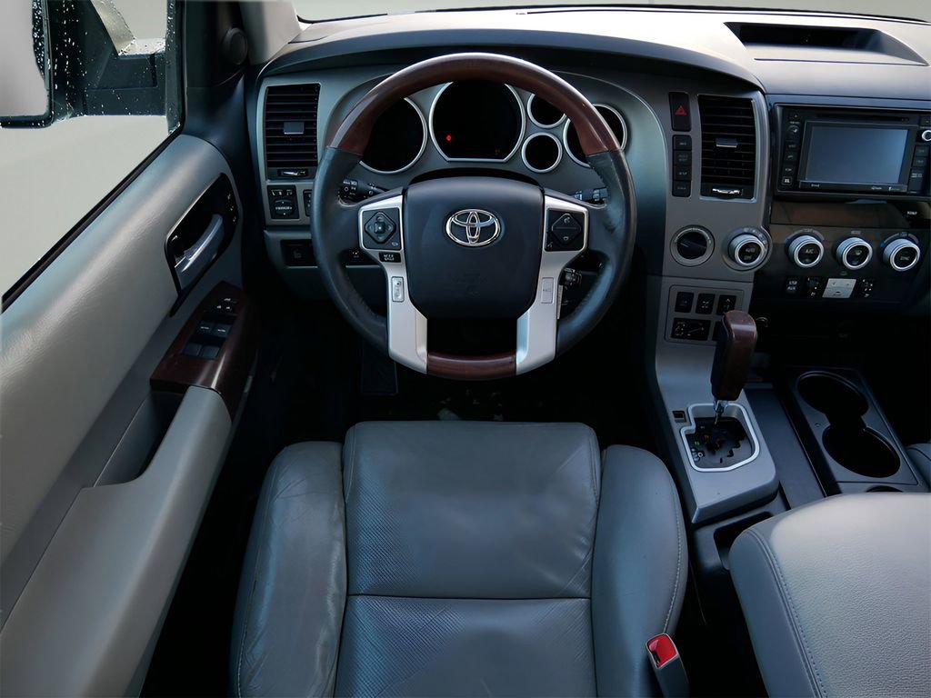 Used 2017 Toyota Sequoia Platinum AWD/4WD image 14