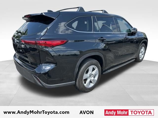 Used 2021 Toyota Highlander L FWD image 8