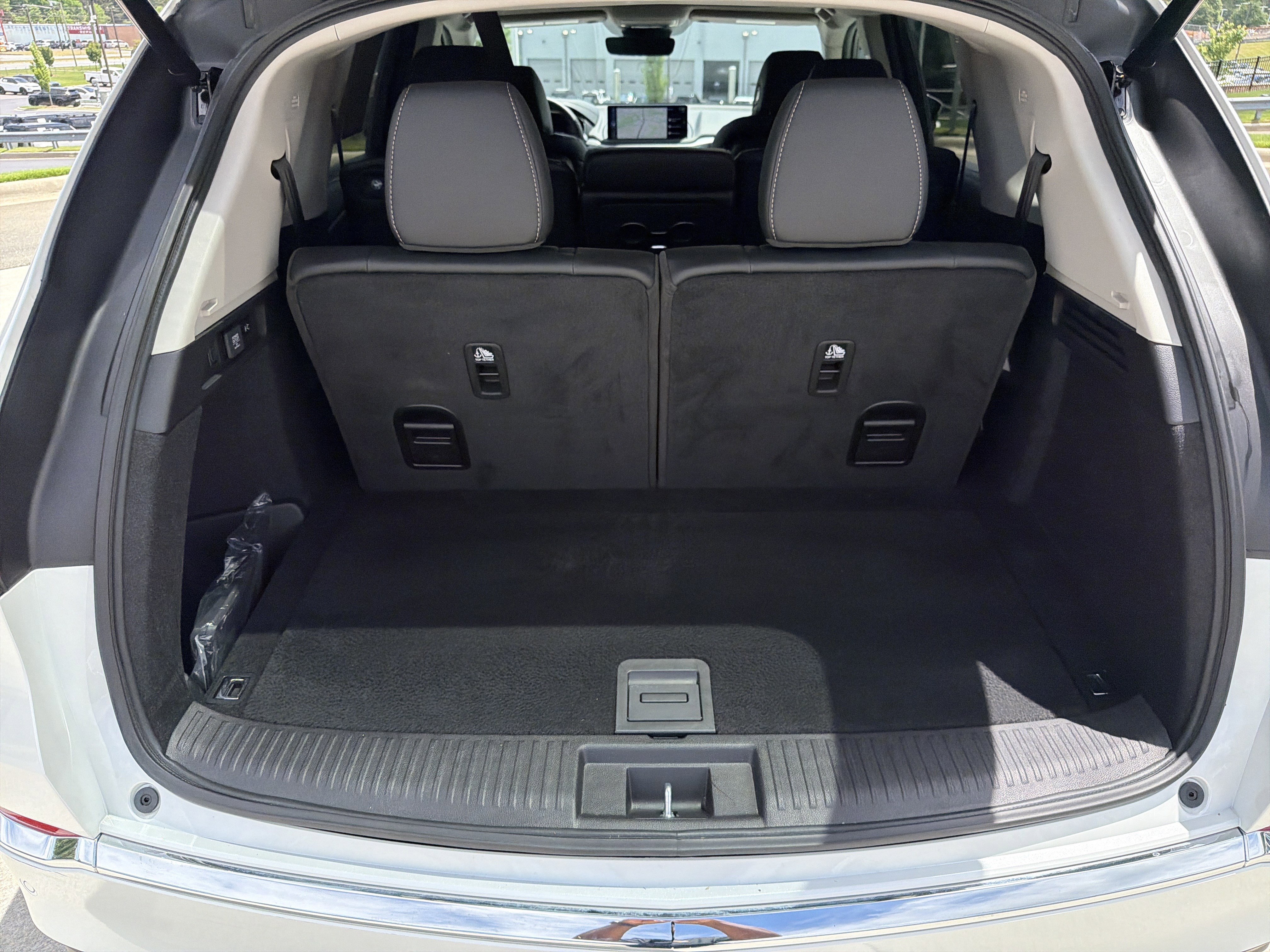 Certified 2026 Acura MDX FWD w/ Technology Package image 33