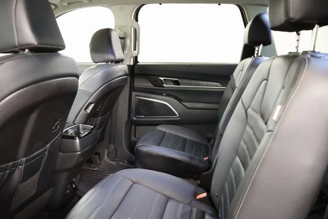 Used 2025 Kia Telluride SX Prestige image 32