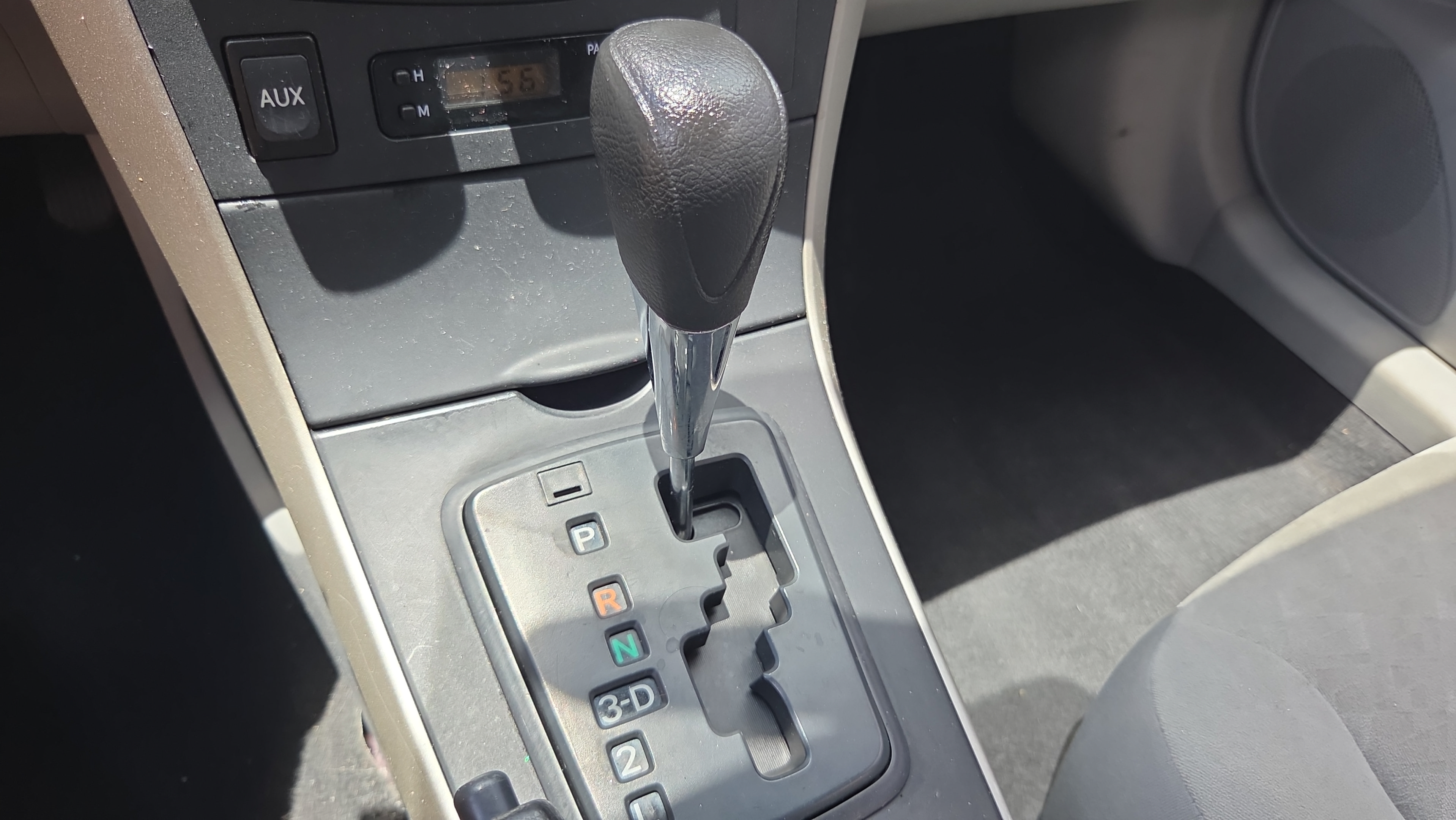 Used 2010 Toyota Corolla LE FWD image 21