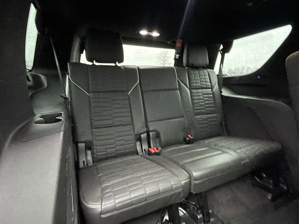 Certified 2022 Cadillac Escalade Sport Platinum w/ LPO, ONYX Package image 19