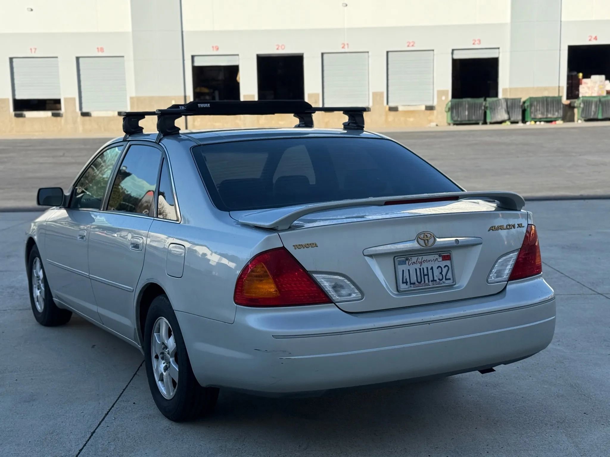 Used 2000 Toyota Avalon XL image 12