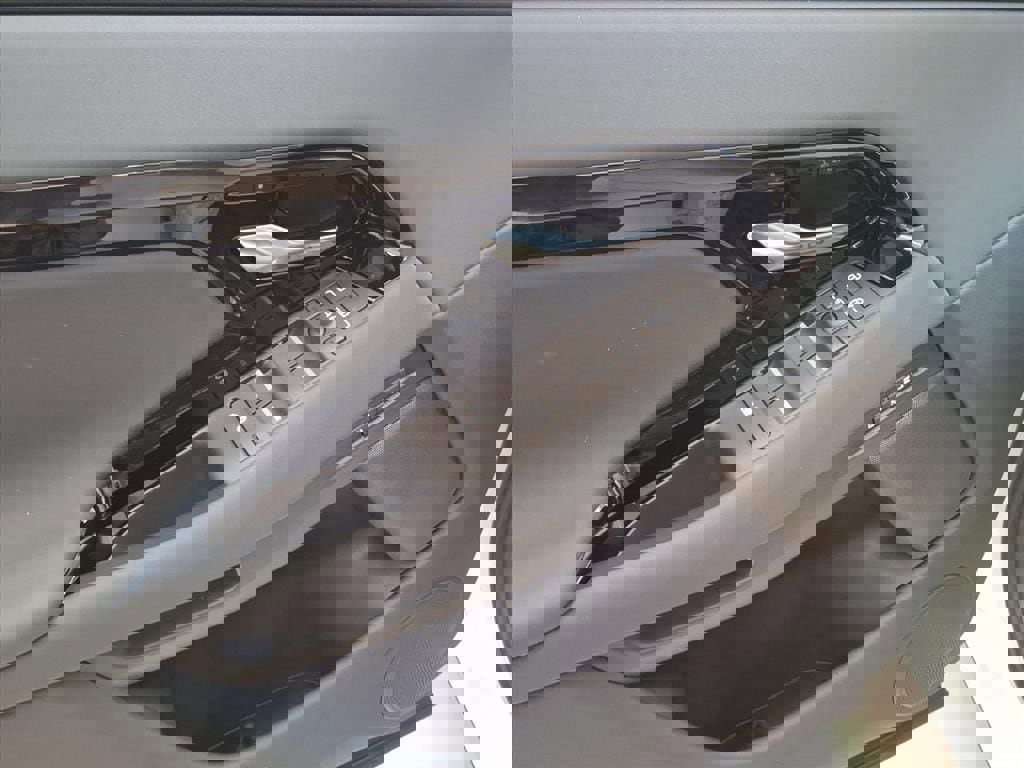 New 2026 Land Rover Range Rover Evoque Dynamic SE image 10