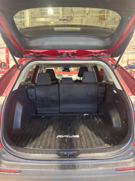 Certified 2024 Toyota RAV4 LE image 41
