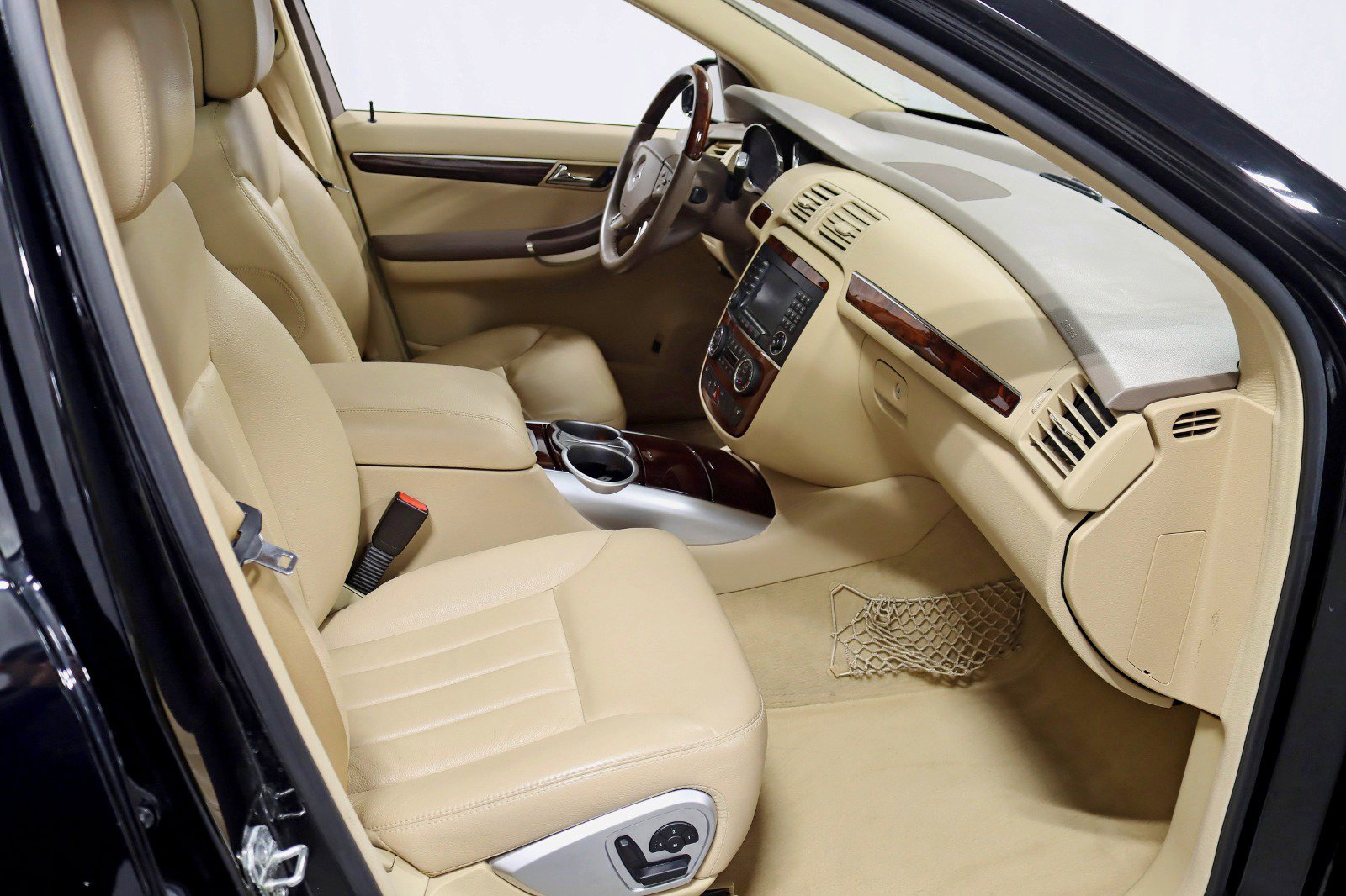 Used 2007 Mercedes-Benz R 500 4MATIC image 29