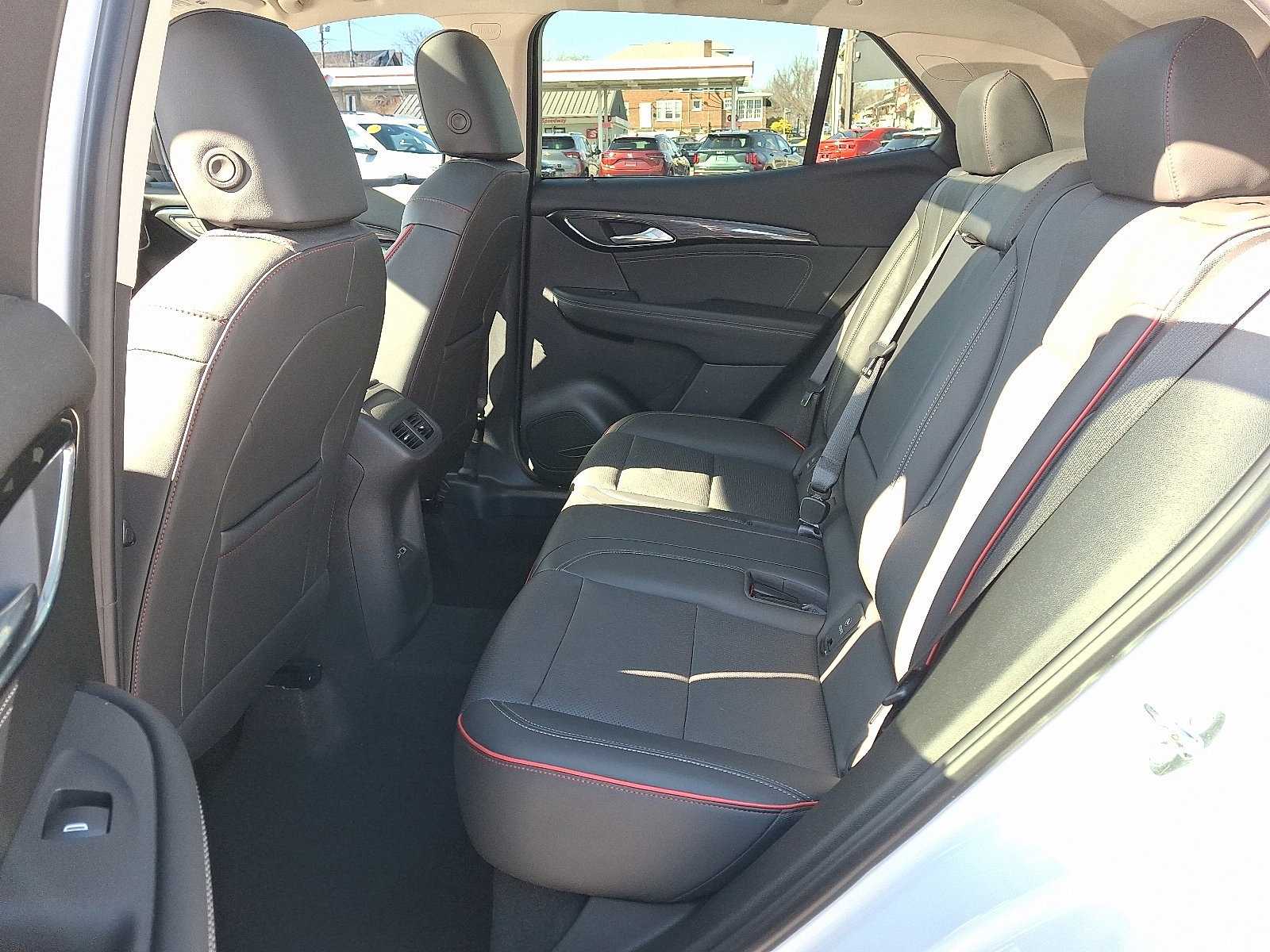 Used 2023 Buick Envision Essence w/ Sport Touring Package image 11