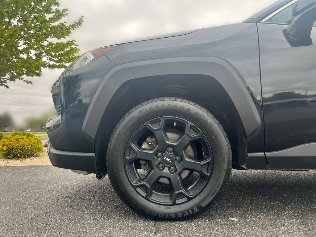 Used 2021 Toyota RAV4 TRD Off-Road AWD/4WD image 18