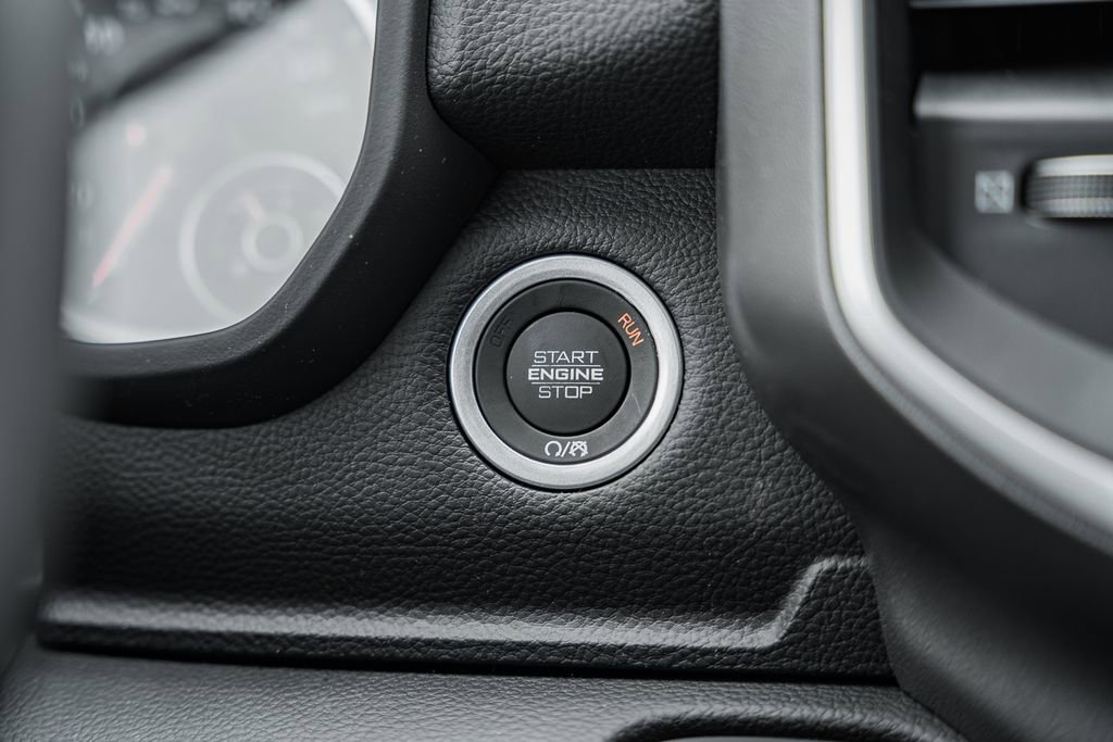 New 2026 RAM 1500 4x4 Crew Cab image 30