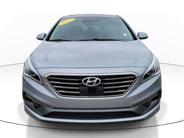 Used 2016 Hyundai Sonata Limited w/ Option Group 04 image 2